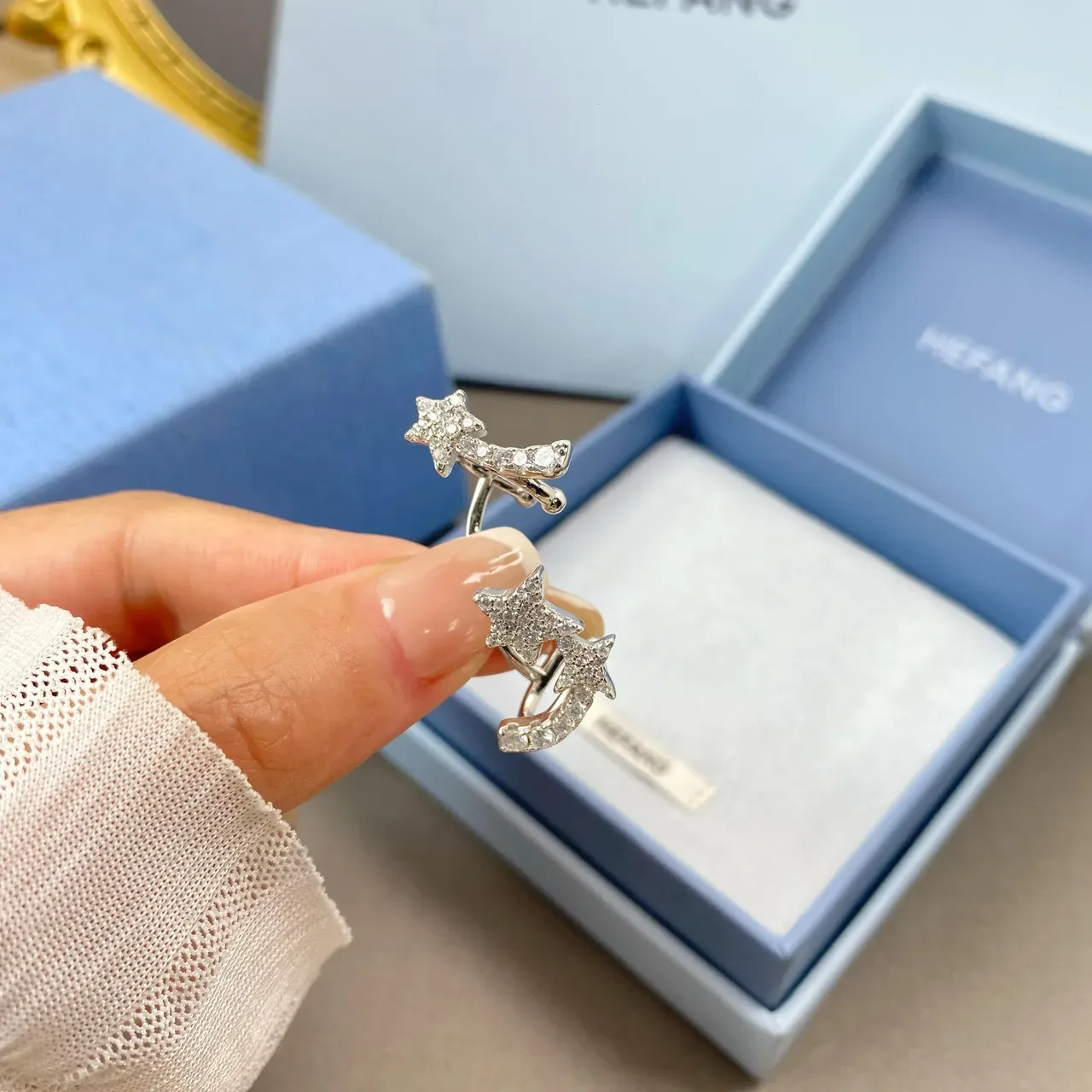 HEFANG Silver Transparent Pavé-Set Celestial Motif Earrings 3