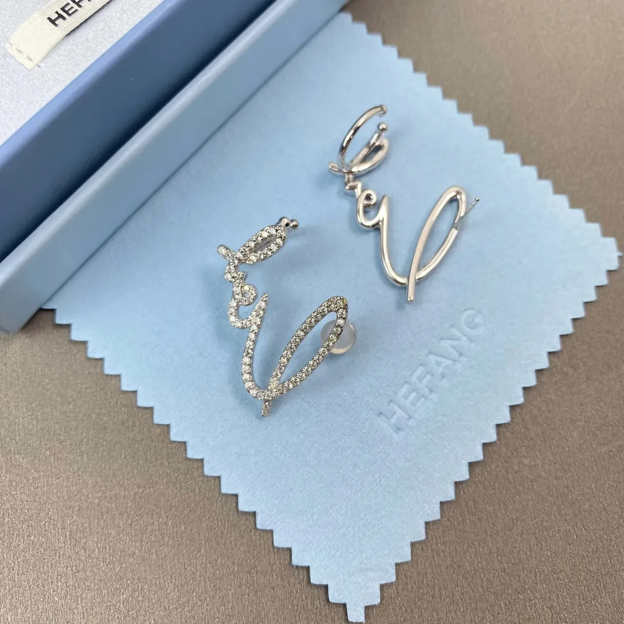 HEFANG Silver White Pavé Crystal-Encrusted Asymmetrical Script Silhouette Earrings 6
