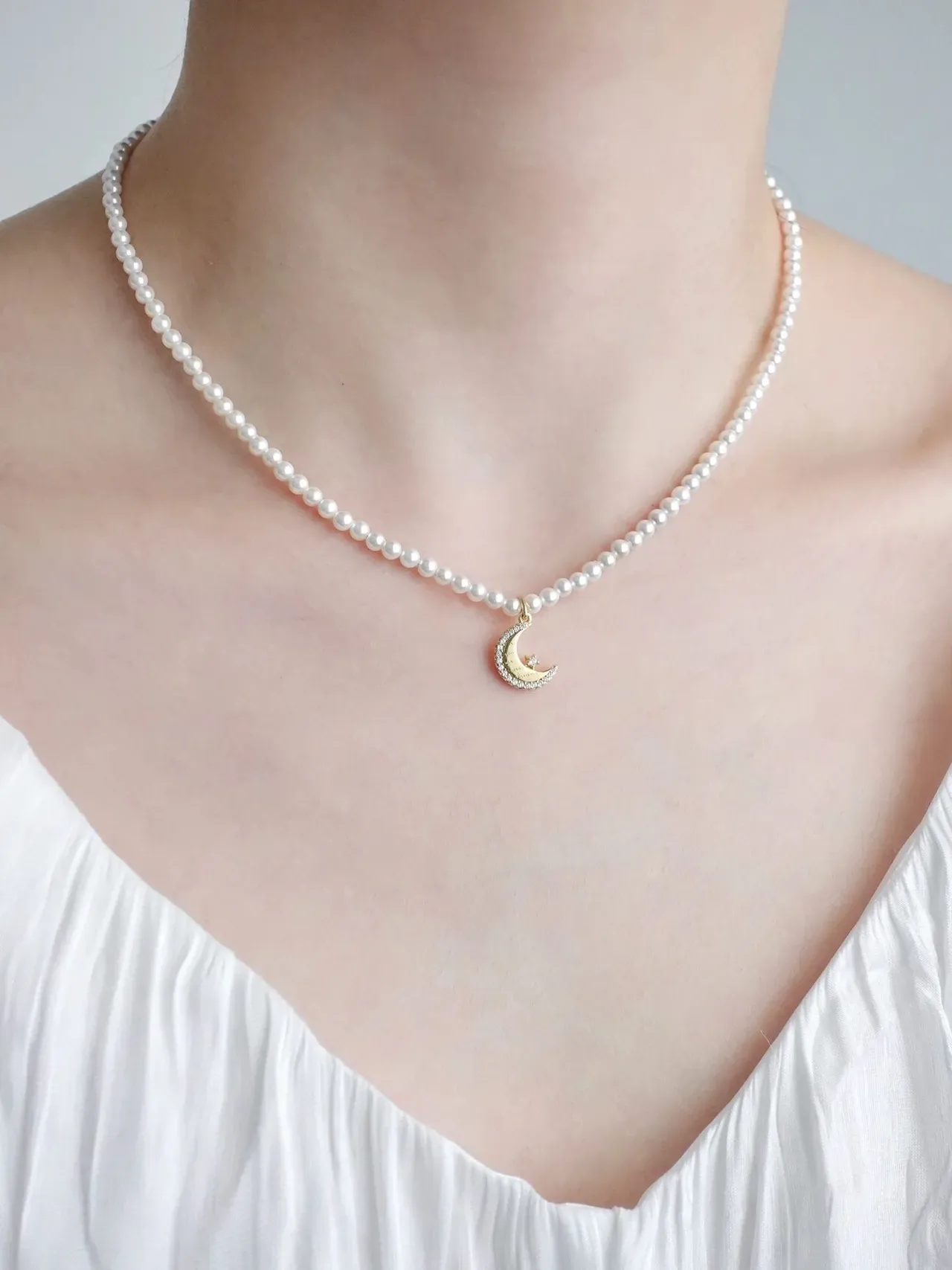 HEFANG White Gold Pearl Strand Crescent Moon Pendant Necklace 3