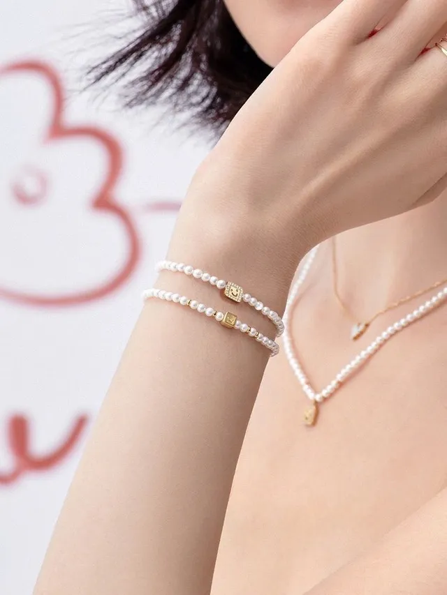 HEFANG White Gold Pearl Strand Smiley Face Charm Bracelet 2