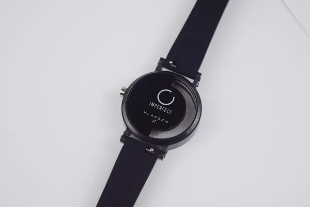 KLASSE14 Minimalist Two-Tone Black and Silver Quartz Watch 5