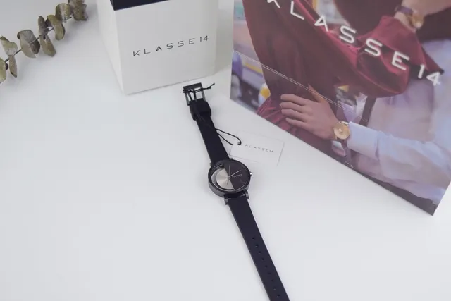 KLASSE14 Minimalist Two-Tone Black and Silver Quartz Watch 7