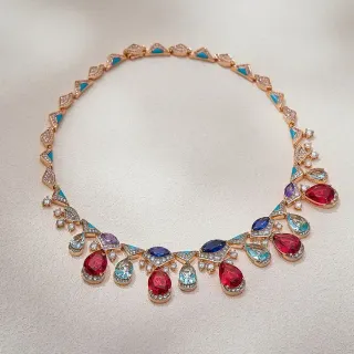 Collar colgante de oro multicolor con múltiples gemas pendant drop