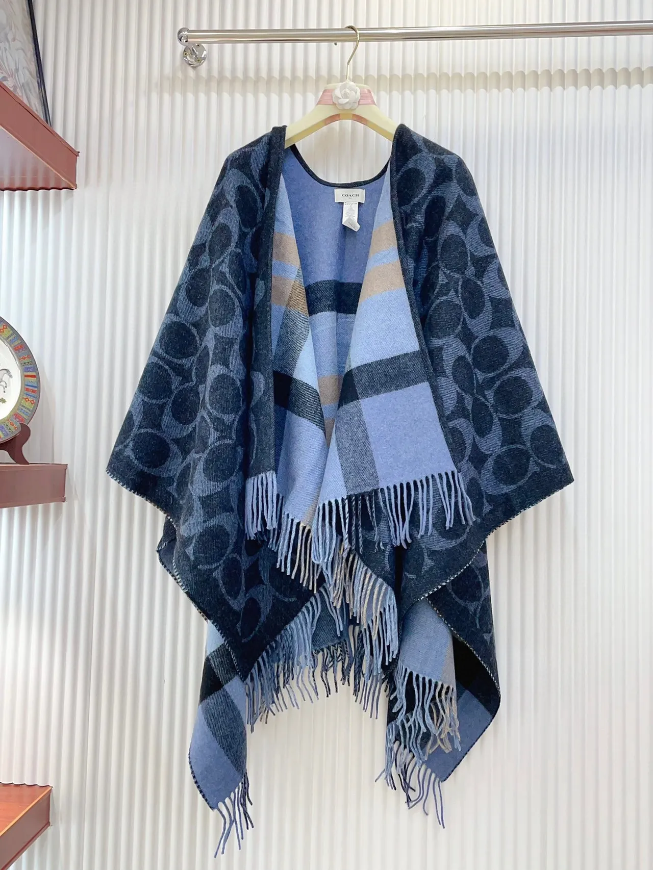 Navy Blue Double-Faced Woven Circular Motif Scarve 7