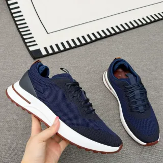 أحذية رياضية Navy Brown بجزء علوي من الغرزة ووسط أبيض متباين