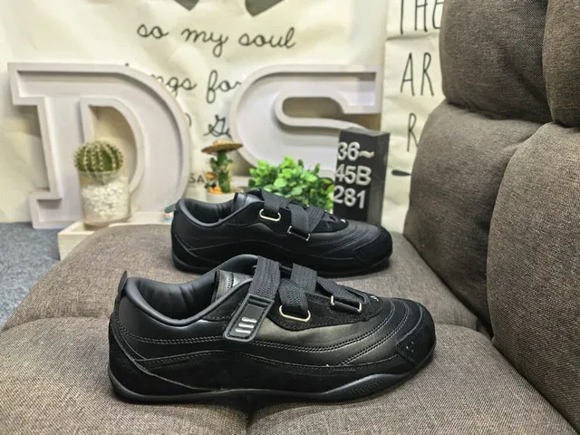 Off-White Mesh Velcro Strap Training Sneaker 21