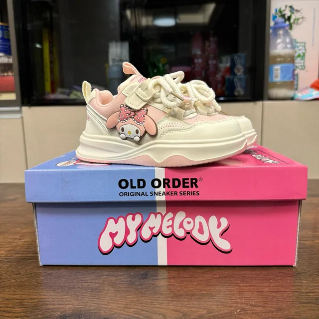OLD ORDER Beige Pink Sole Character Appliqué Chunky Sneakers 10