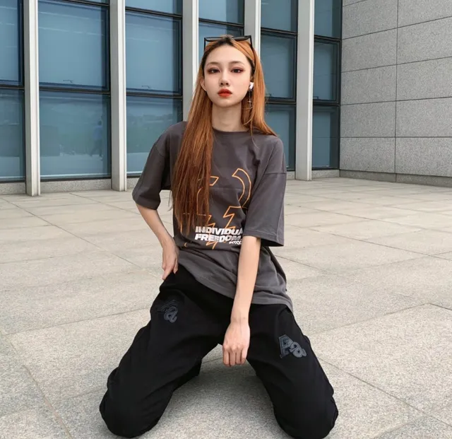 Oversized Graphic Print Charcoal Gray T-Shirt 8