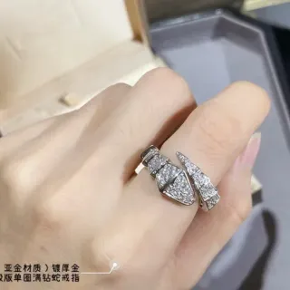 خاتم مزدوج الحلقة المفصلي مستوحى من الثعبان Pavé-Set