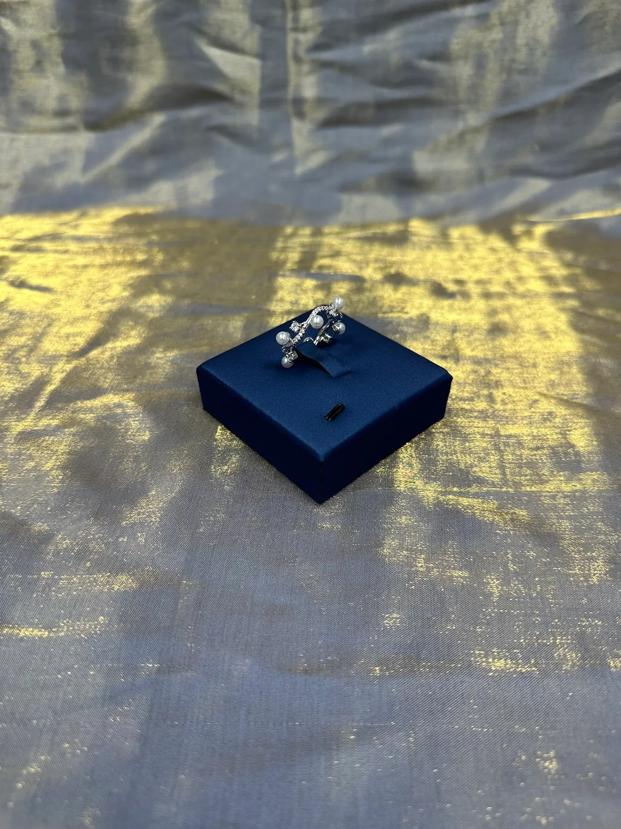 Pearl and Crystal Floral Vine Ring 9