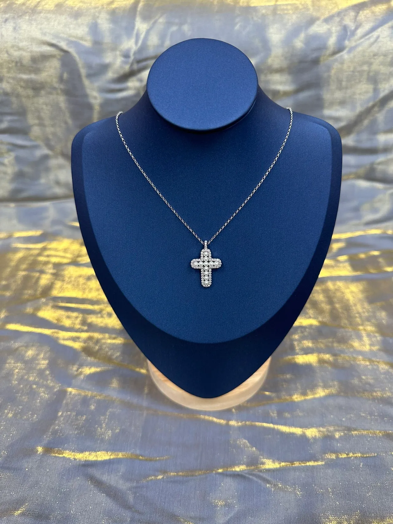 Pearl and Crystal Pavé Cross Pendant Necklace 8