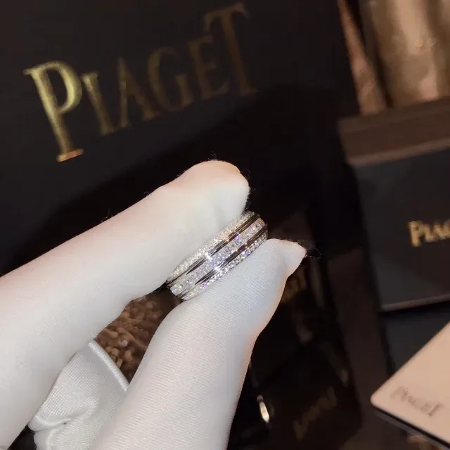 Piaget Diamond-Pavé Multi-Row Ring 2