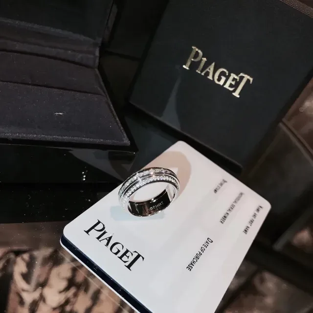 Piaget Diamond-Pavé Multi-Row Ring 3