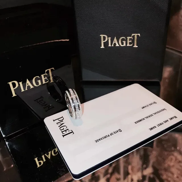 Piaget Diamond-Pavé Multi-Row Ring 9