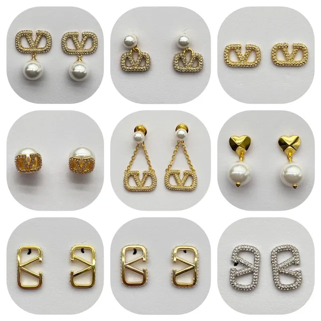 Pink and Gold Logo-Motif Geometric Earrings 7