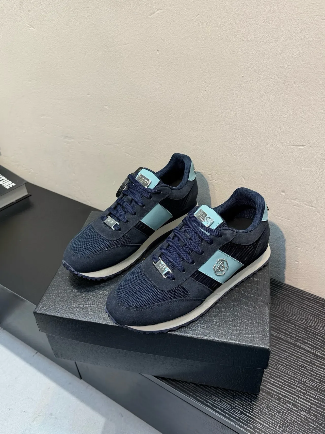 Portofino Navy Blue Suede-Mesh Hybrid Aquamarine Side Panel Lifestyle Sneakers 3