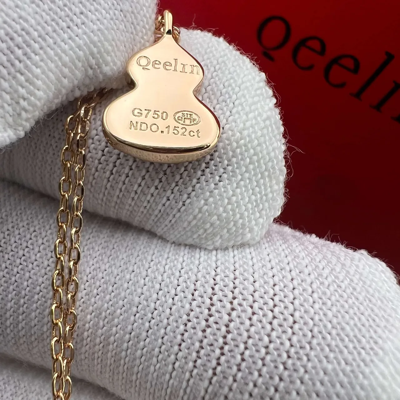 Qeelin Wulu Pavé Gourd Pendant Necklace 2
