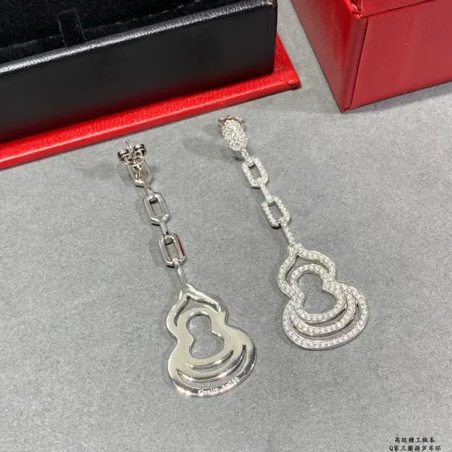 Qeelin Wulu Three-Ring Gourd Pavé Earrings 4