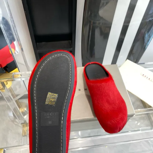 Red Black Plush Fur-Like Upper Open-Back Slip-On Casual Shoes 3