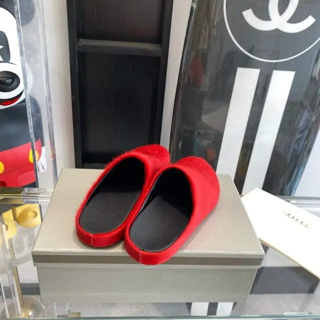 Red Black Plush Fur-Like Upper Open-Back Slip-On Casual Shoes 8