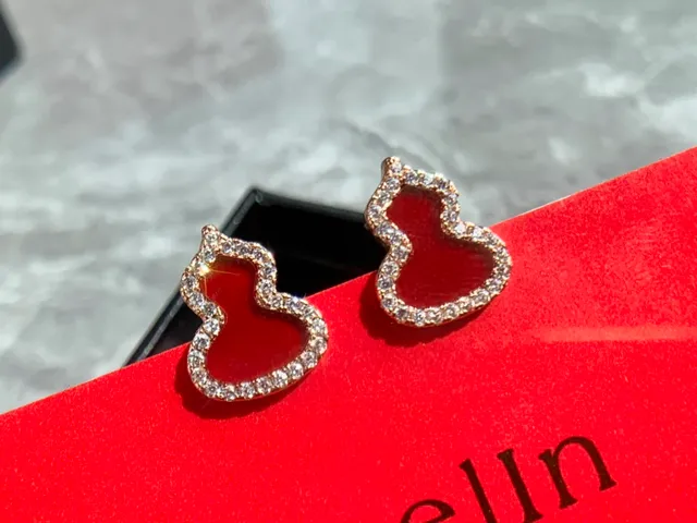 Red Gourd-Shaped Pavé Stone Earrings 2