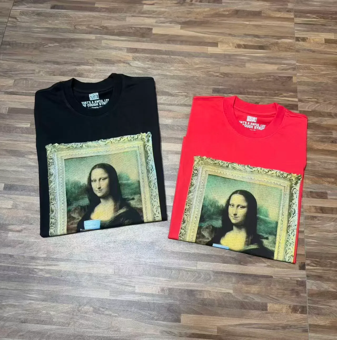 Red Graphic-Print Framed Mona Lisa T-Shirt 2