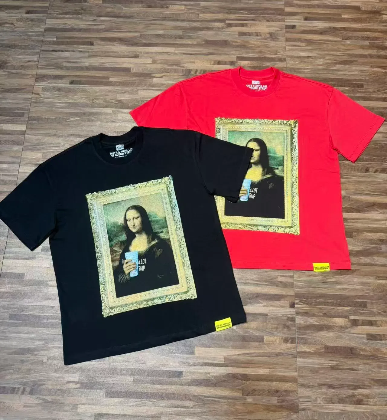Red Graphic-Print Framed Mona Lisa T-Shirt 3