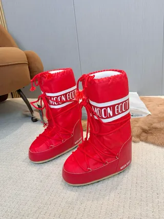 Red White Insulated Tall Boot Drawstring Cuff Snow Boots 9