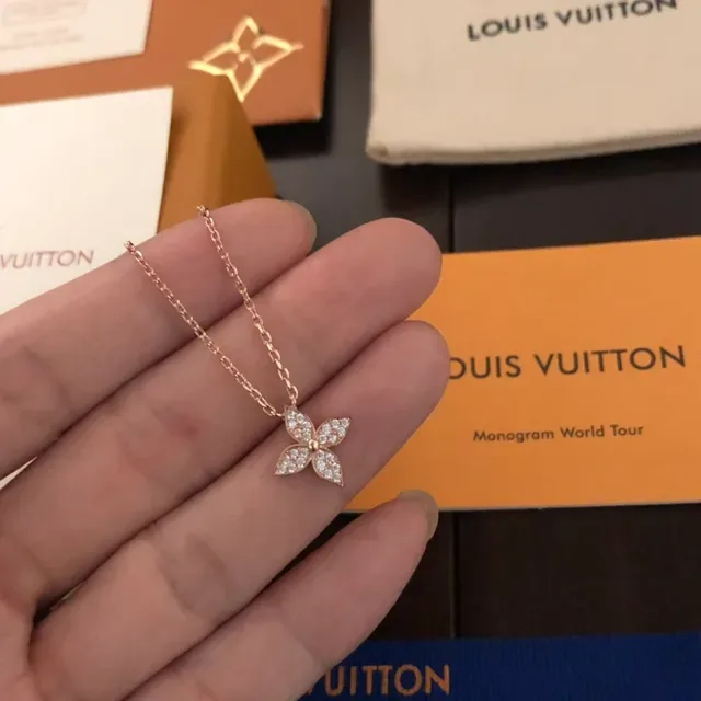 Rose Gold Pavé Floral Pendant Necklace 3