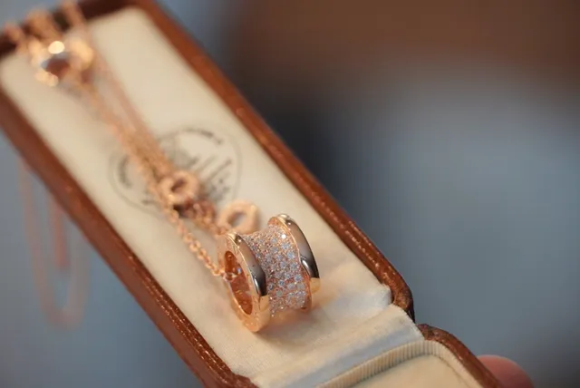 Rose Gold-Toned Pavé Cylindrical Pendant Necklace 8