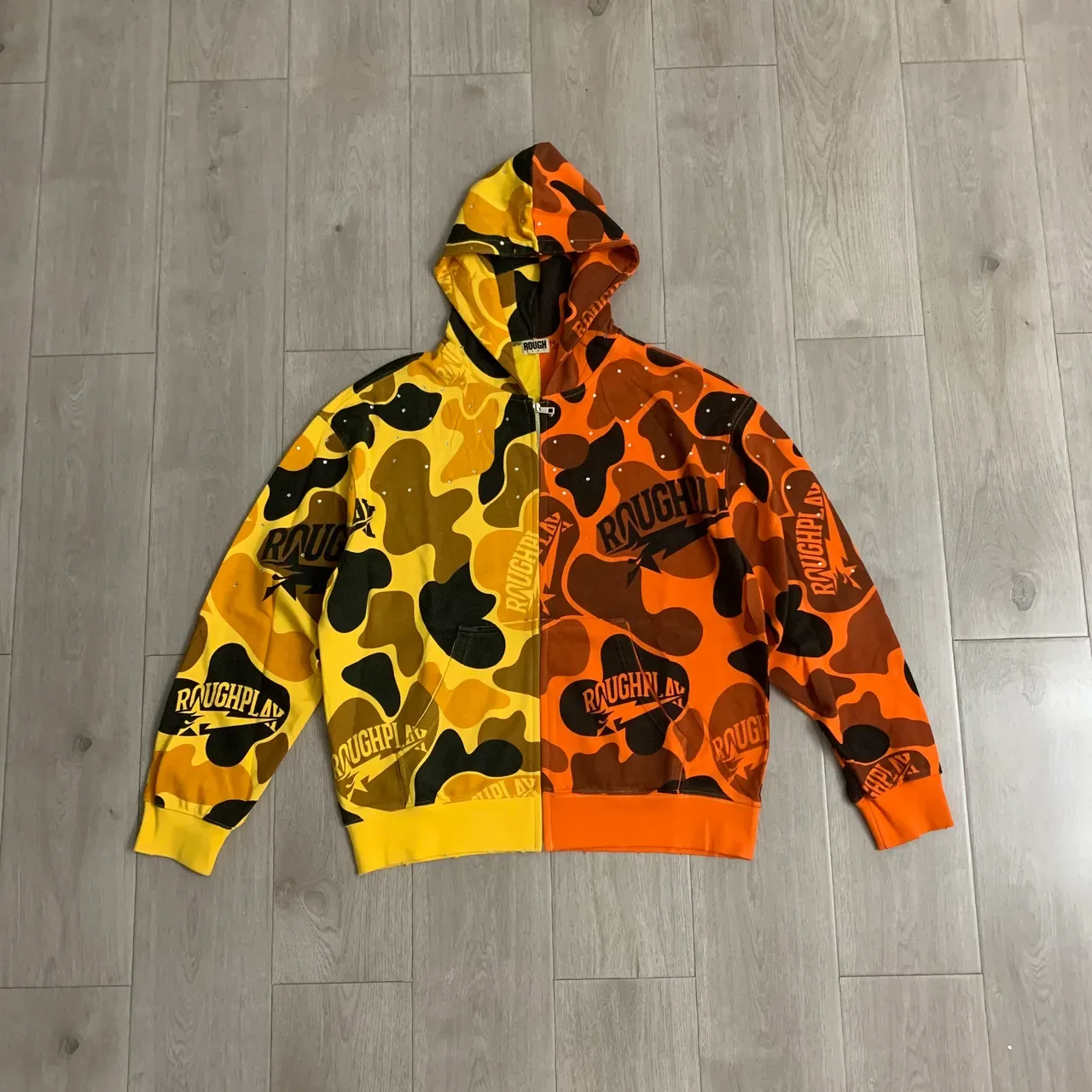 ROUGHPLAY Camouflage Rhinestone Embellished Zip-Up Hoodie 6