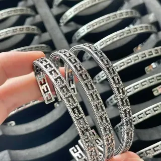 سوار فضي أسود مؤكسد هندسي نقشة المفتاح اليونانية