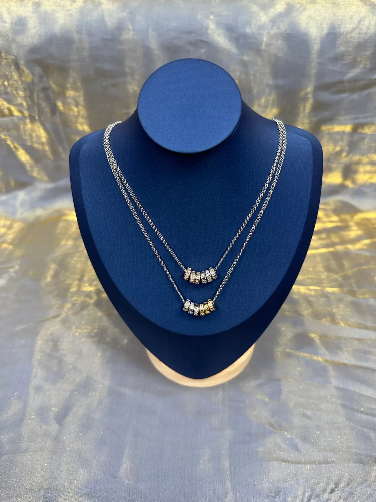 Silver Blue Chain Five-Barrel Pendant Necklace 9