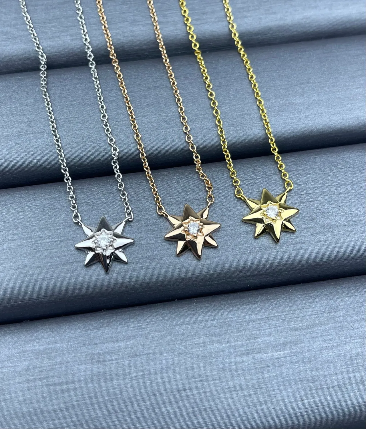 Silver Gold Star-Shaped Pendant Central Stone Setting Necklace 5