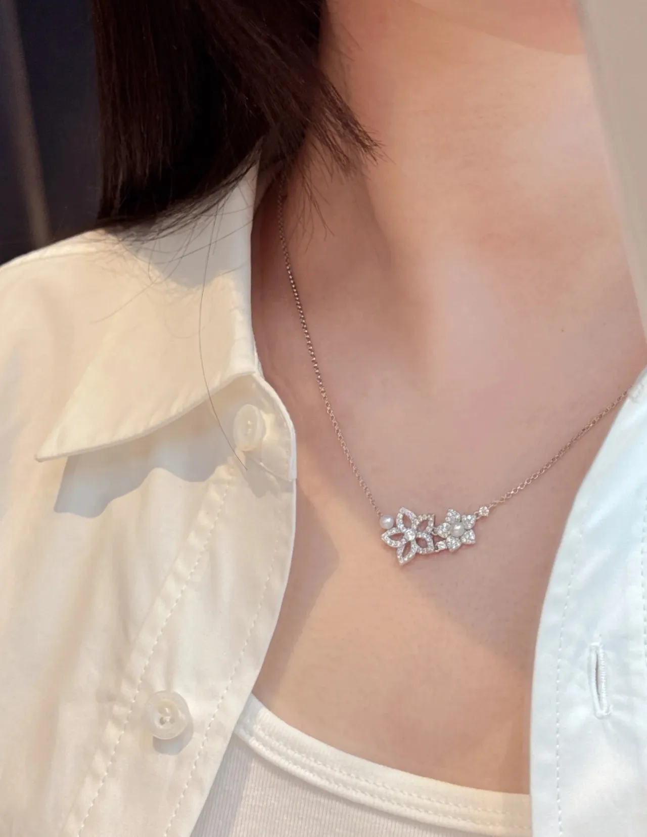 Silver Navy Chain Floral Openwork Pendant Necklace 3
