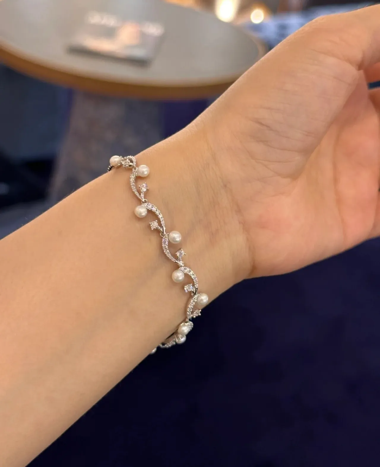 Silver Navy Pearl-and-Crystal Vine Filigree Bracelet 5