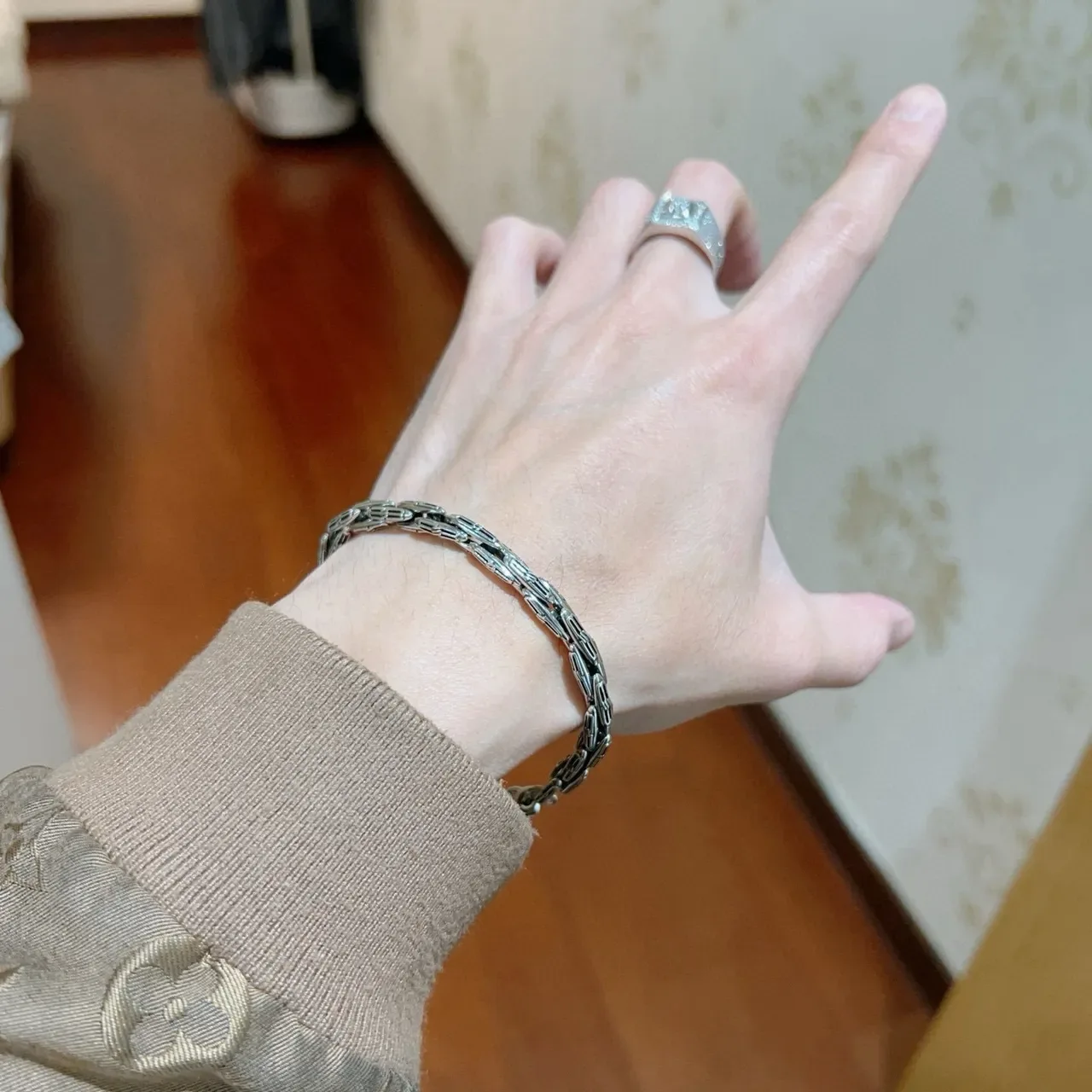 Silver-Tone Interlocking Link Bracelet 4
