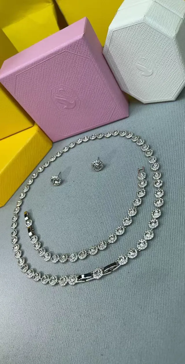 Silver-Tone Pavé Halo Station Necklace 2