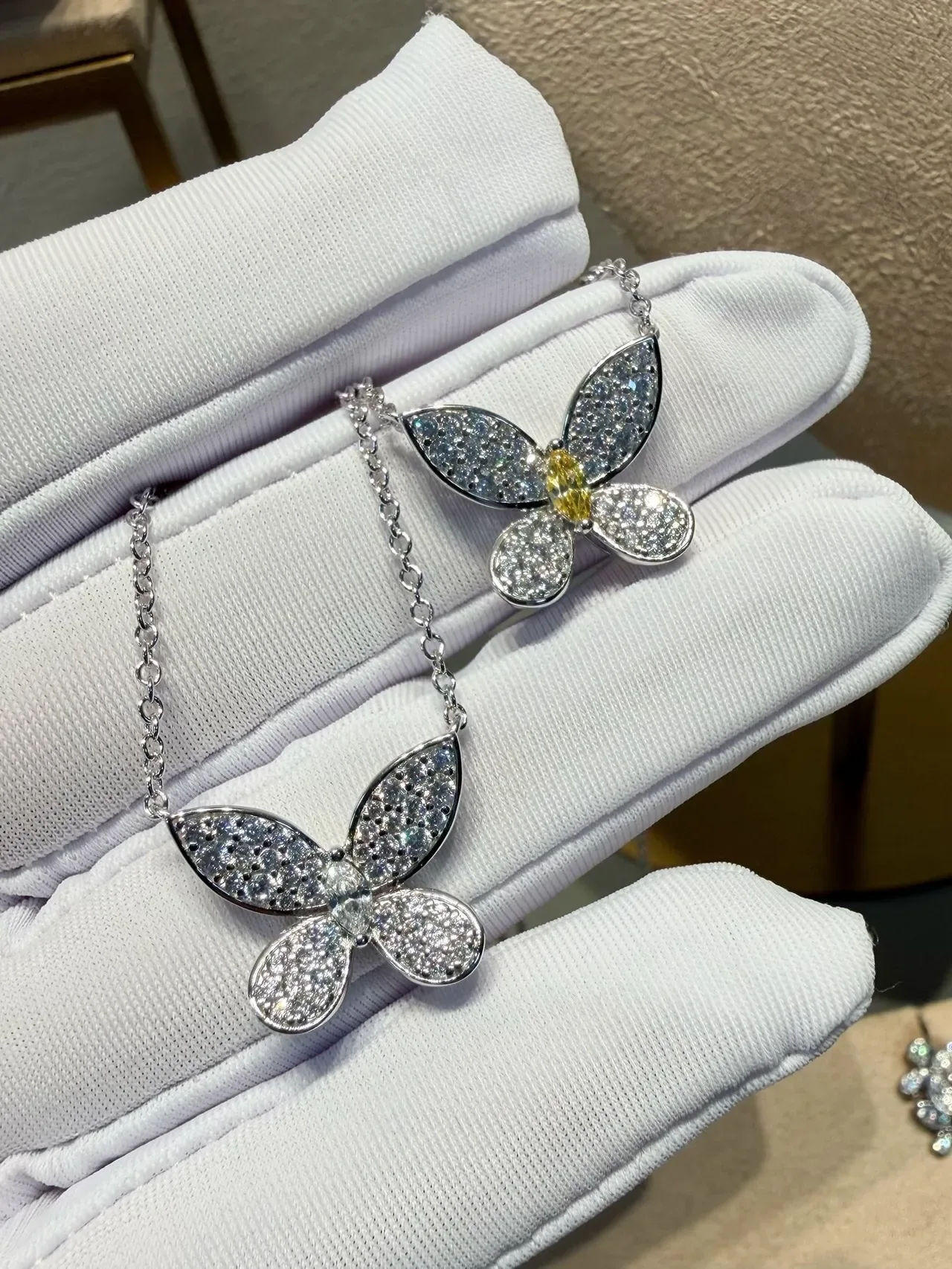 Silver Transparent Butterfly-Shaped Pendant Pavé-Set Clear Stones Necklace 3