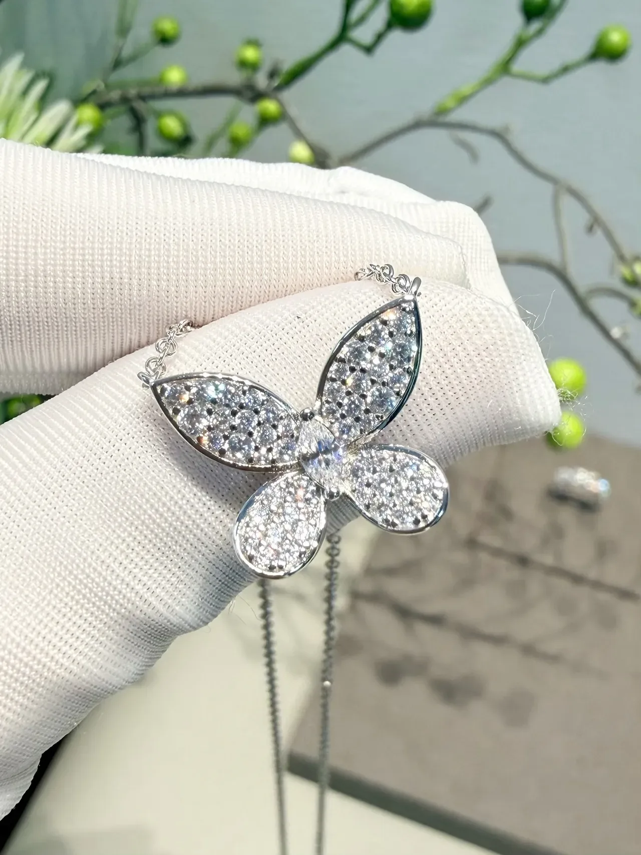 Silver Transparent Butterfly-Shaped Pendant Pavé-Set Clear Stones Necklace 7