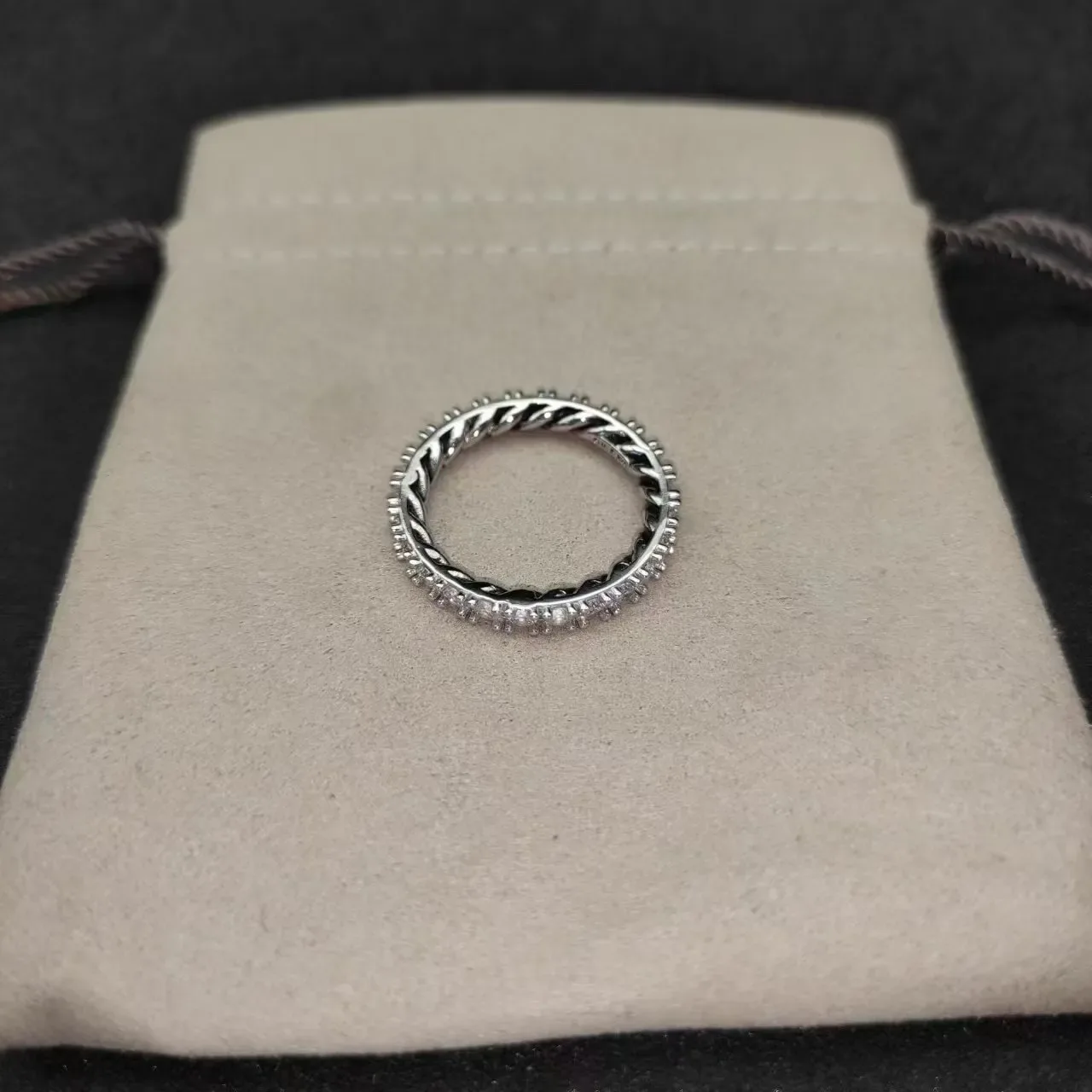Silver White Pavé-Set Stones Twisted Textured Band Ring 6