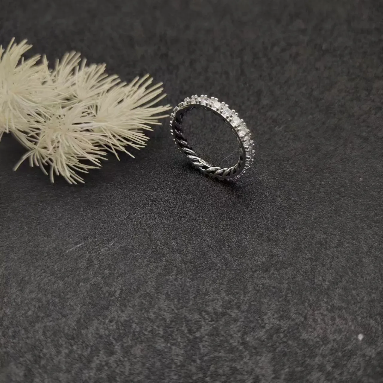 Silver White Pavé-Set Stones Twisted Textured Band Ring 8