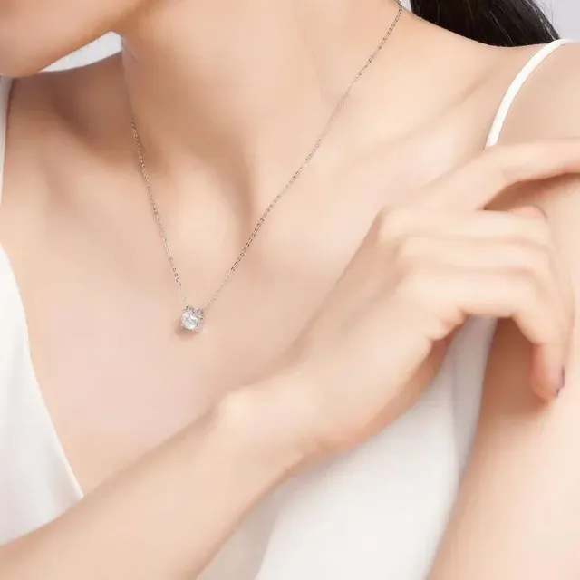 Solitaire Round Brilliant-Cut Stone Pendant Necklace 5