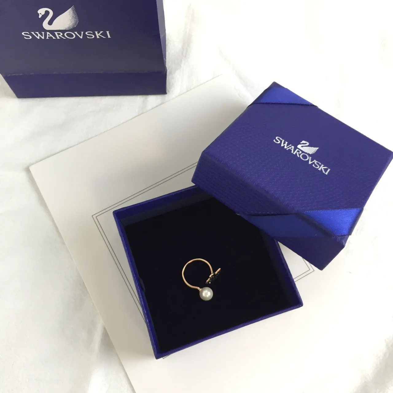 Swan Motif Pearl and Black Pavé Open Ring 3