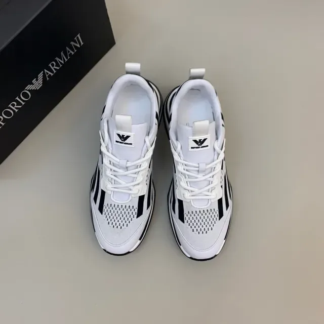 White and Black Stripe Knit Low-Top Lifestyle Sneaker 8