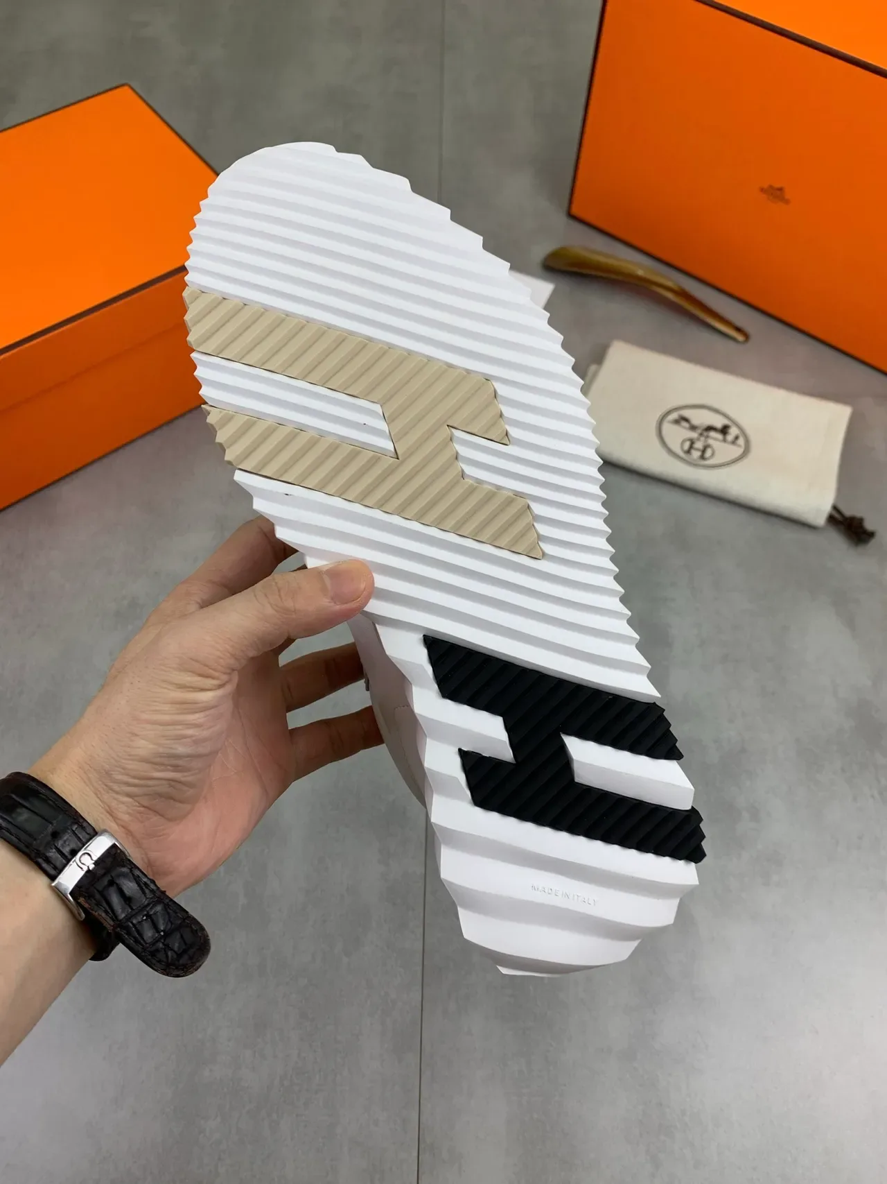 White and Gray Two-Tone Suede-L leather Low-Top Lifestyle Sneakers 3