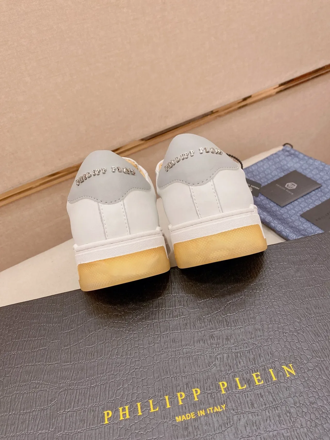 White Beige Leather Upper Gum Rubber Sole Sneakers 3