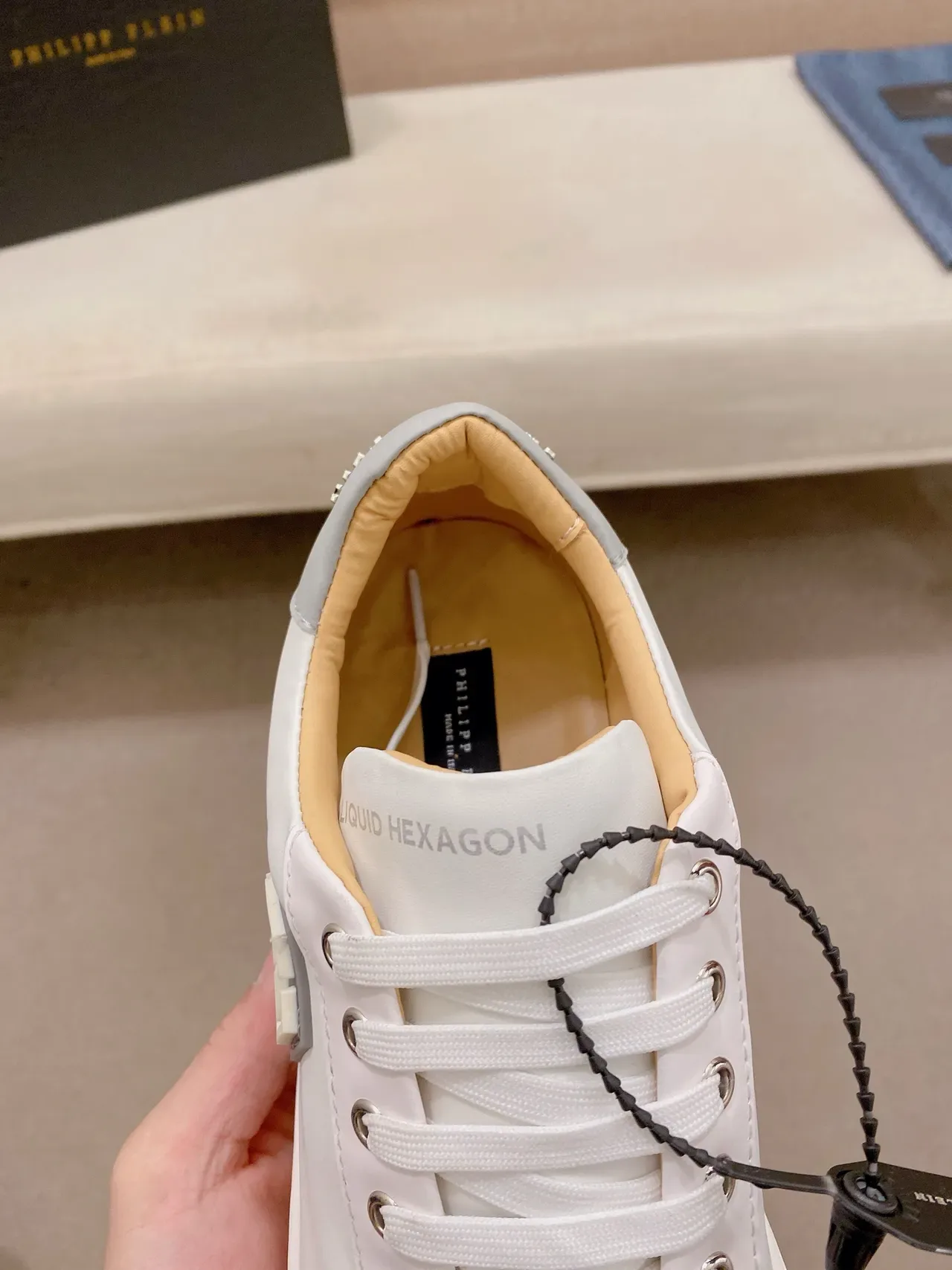 White Beige Leather Upper Gum Rubber Sole Sneakers 4