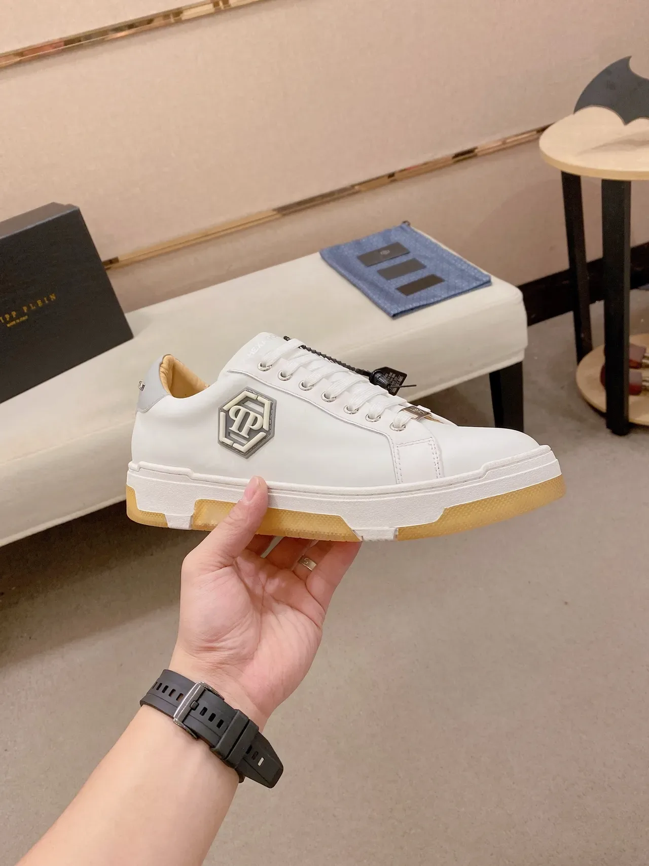 White Beige Leather Upper Gum Rubber Sole Sneakers 5