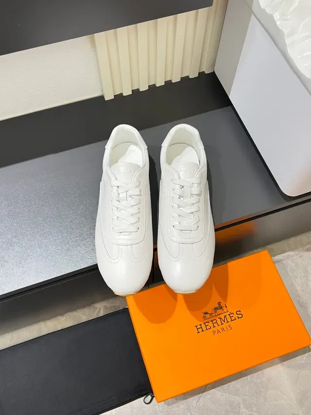 White Beige Minimalist Leather Upper Gum Rubber Outsole Sneakers 5
